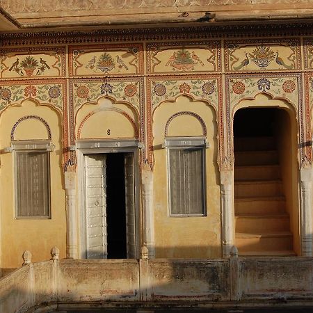 Hotel Chobdar Haveli มันดาวา ภายนอก รูปภาพ