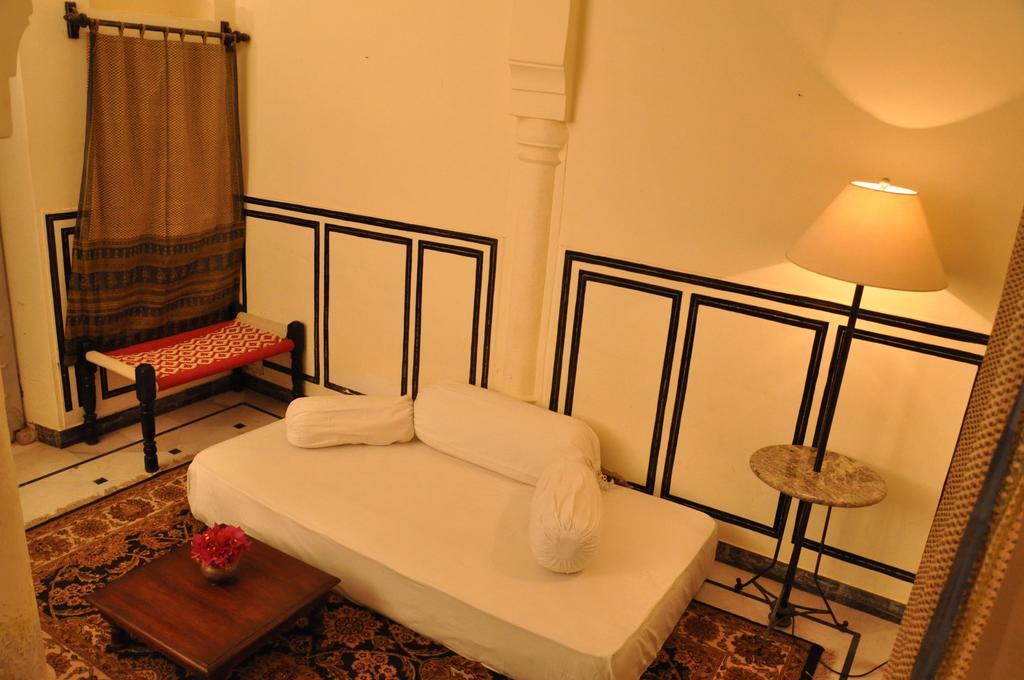 Hotel Chobdar Haveli มันดาวา ภายนอก รูปภาพ