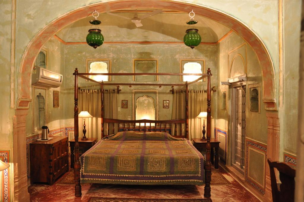 Hotel Chobdar Haveli มันดาวา ภายนอก รูปภาพ